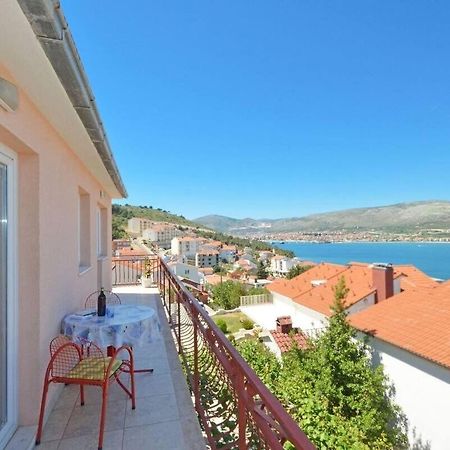 Apartments Sima Трогір Екстер'єр фото