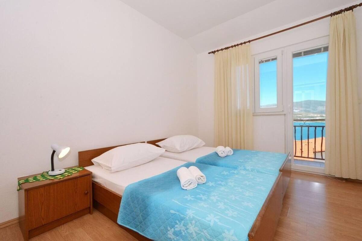 Apartments Sima Трогір Екстер'єр фото