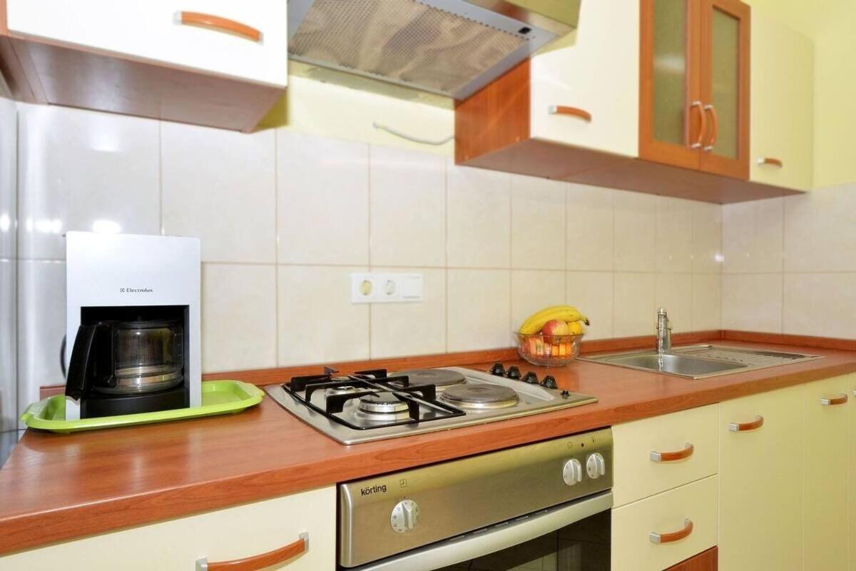 Apartments Sima Трогір Екстер'єр фото