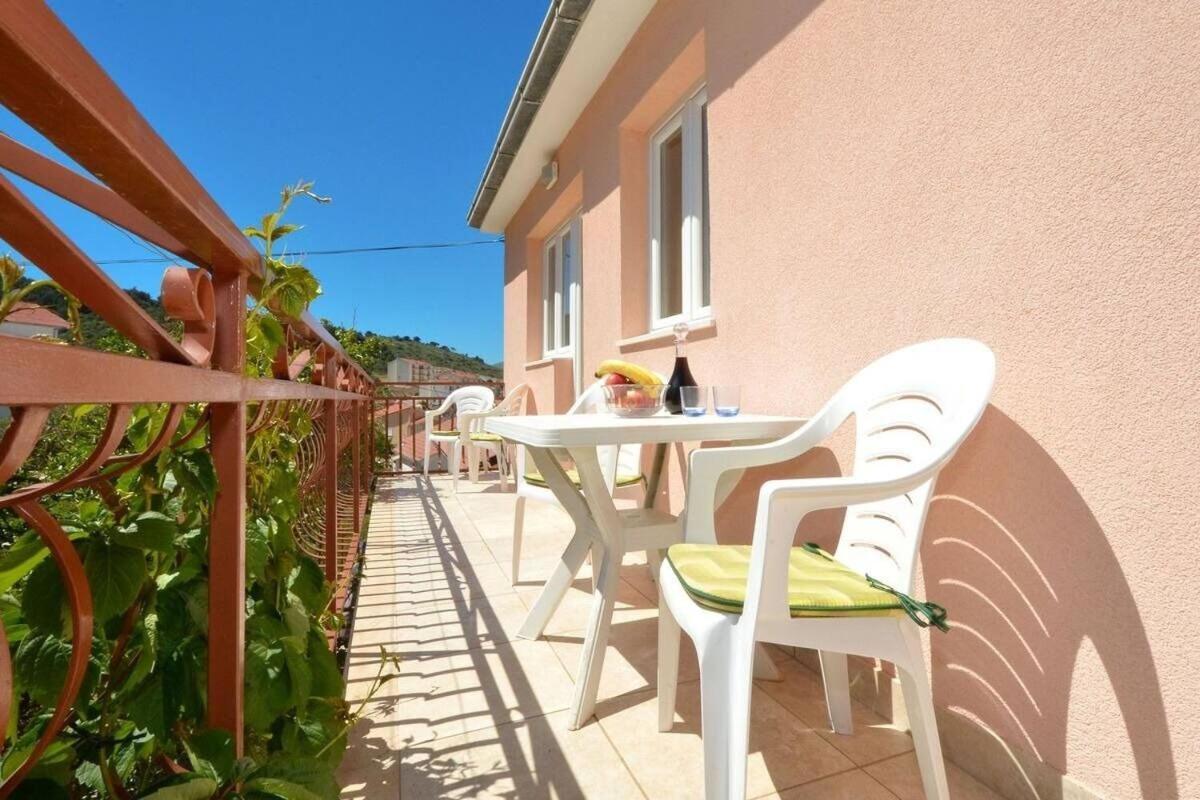 Apartments Sima Трогір Екстер'єр фото