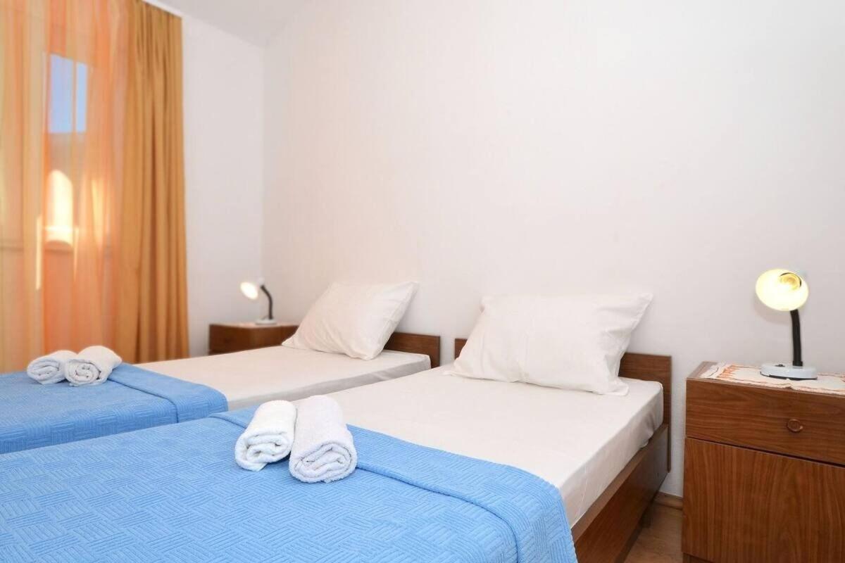 Apartments Sima Трогір Екстер'єр фото